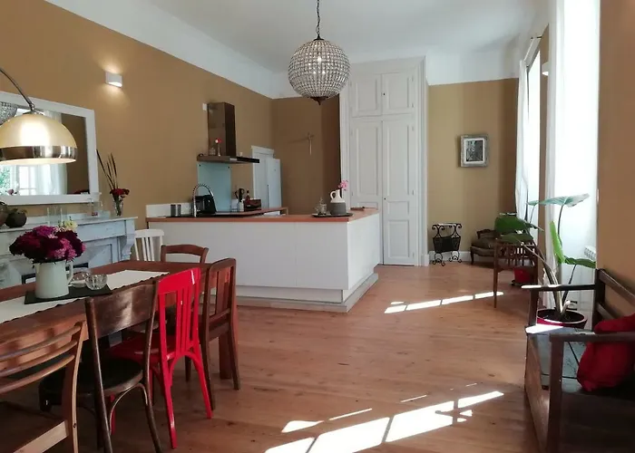 Domaine De La Celarie Bed & Breakfast Mouzieys-Teulet